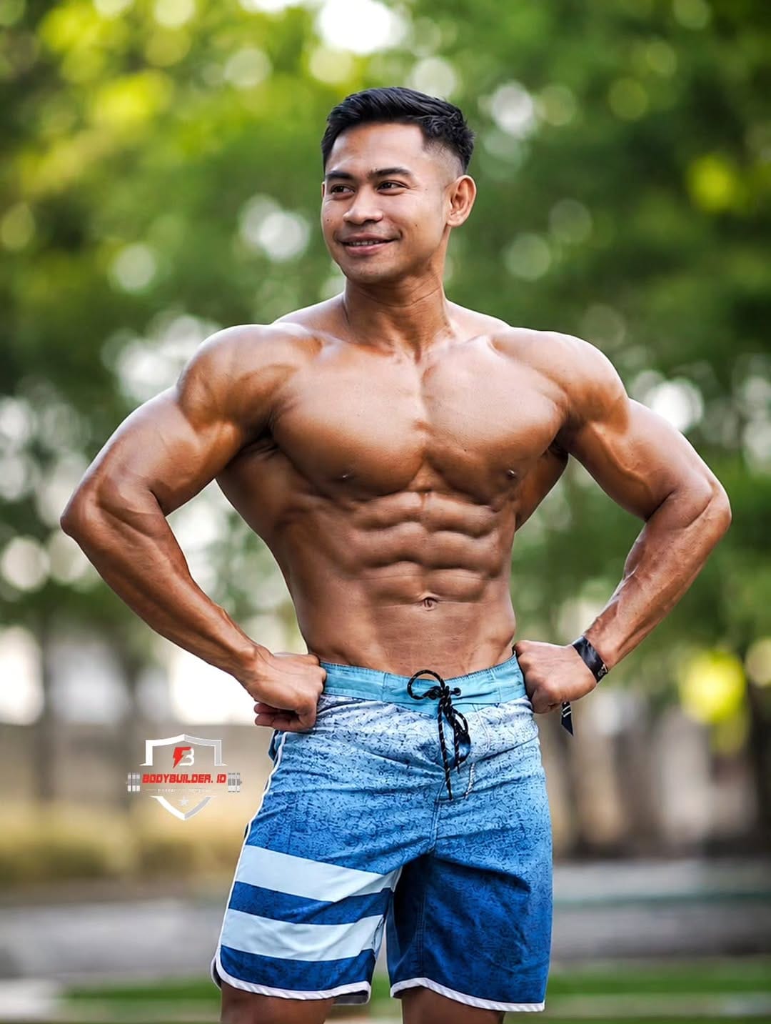 Post 2 by Bodybuilder.id on Instagram (carousel)
