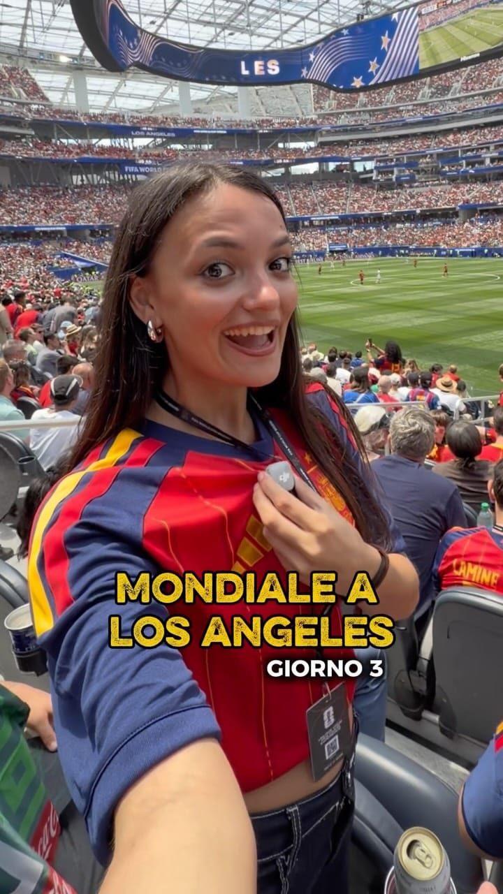 Post 3 by Aurora D'Innocenzo on Instagram (video)