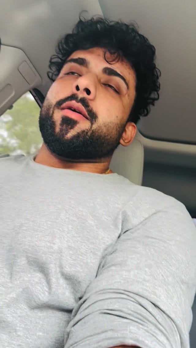 Post 7 by Karan Yadav on Instagram (video)