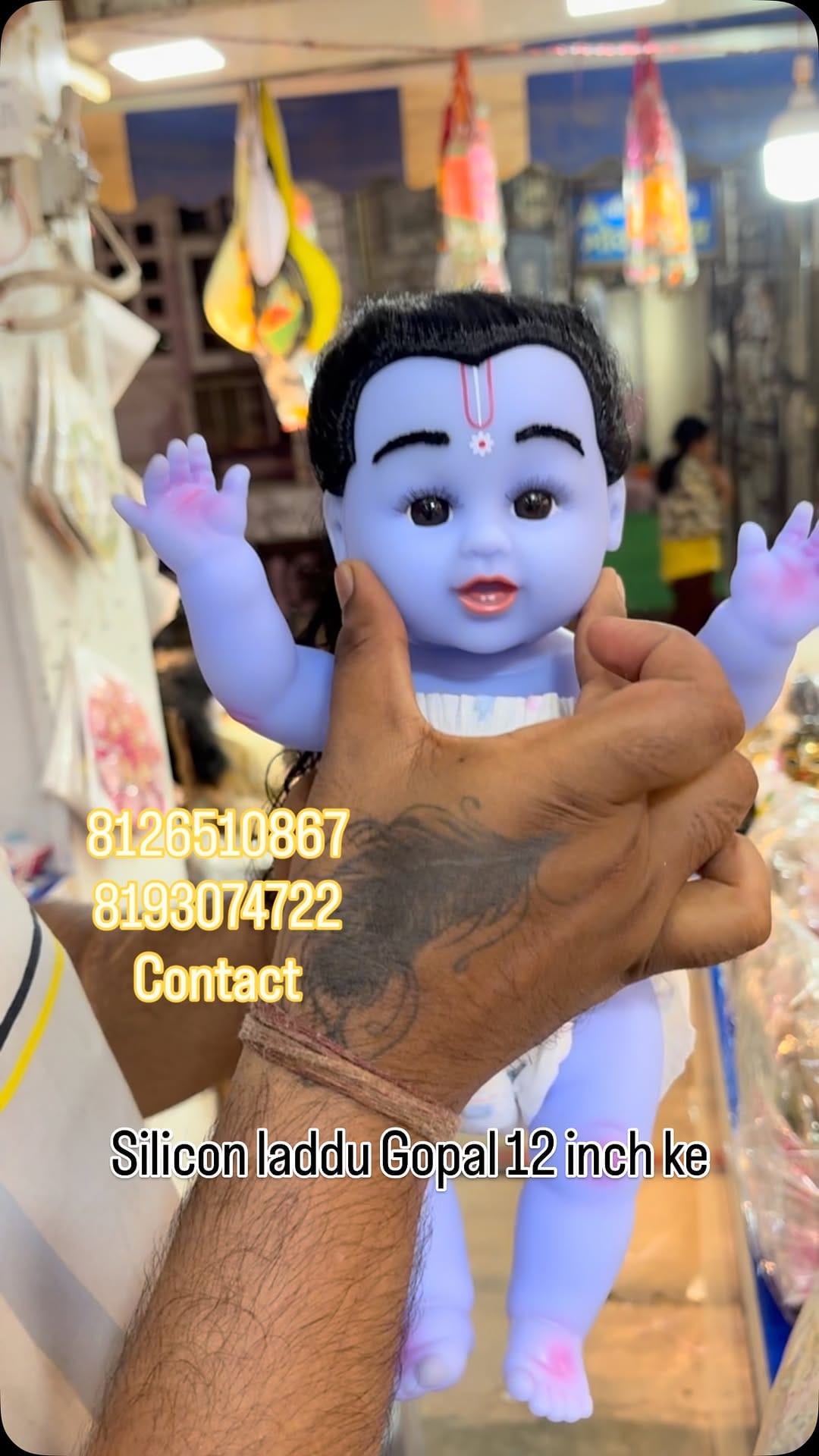 Post 3 by Lucky Poshak Kendra Vrindavan on Instagram (video)