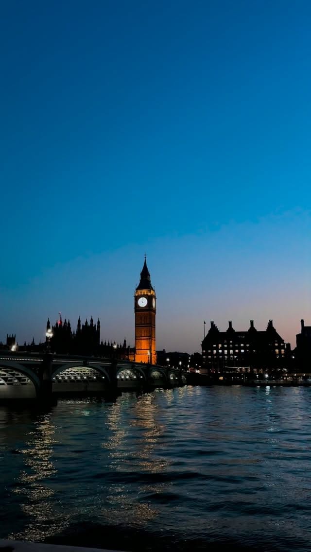 Post 8 by Mo | life in London on Instagram (video)