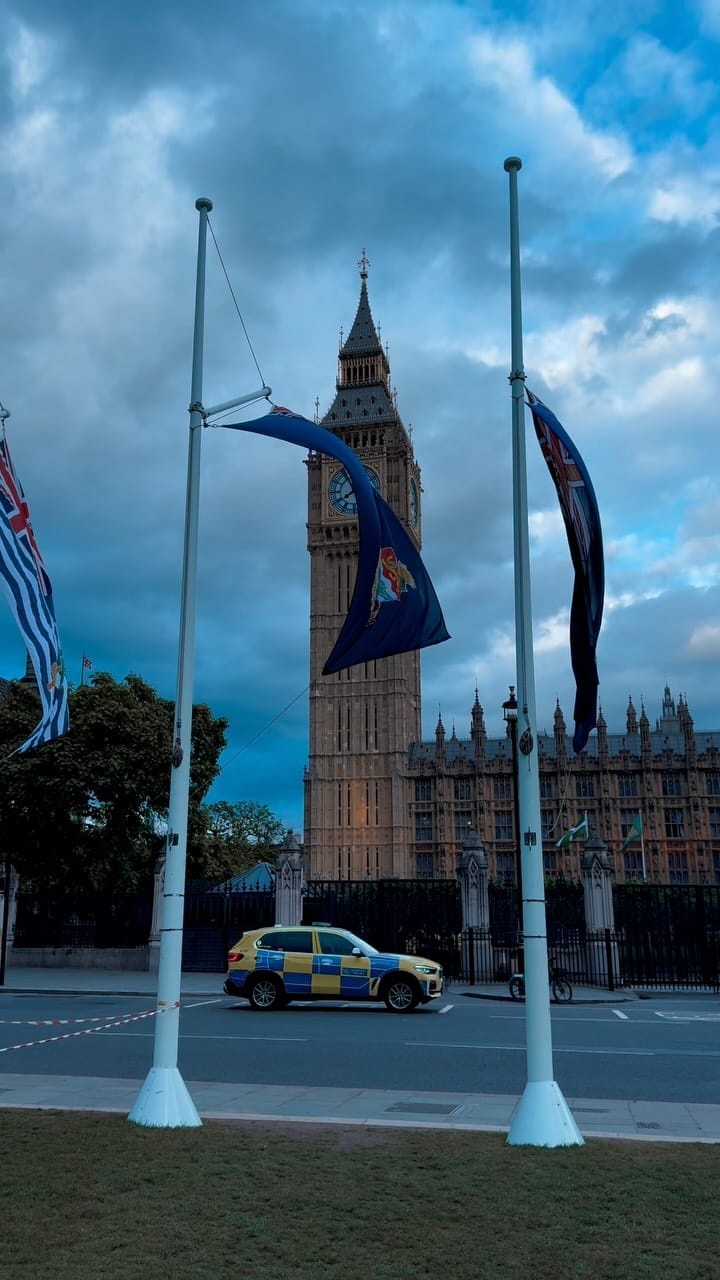 Post 6 by Mo | life in London on Instagram (video)