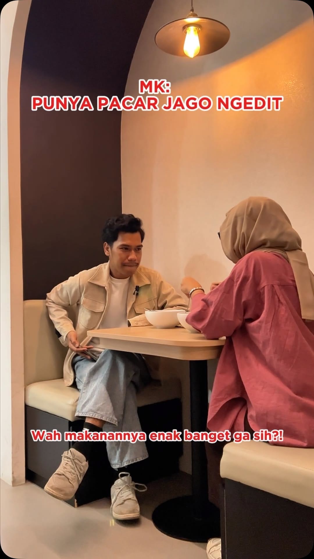 Post 7 by Sambal Indofood on Instagram (video)