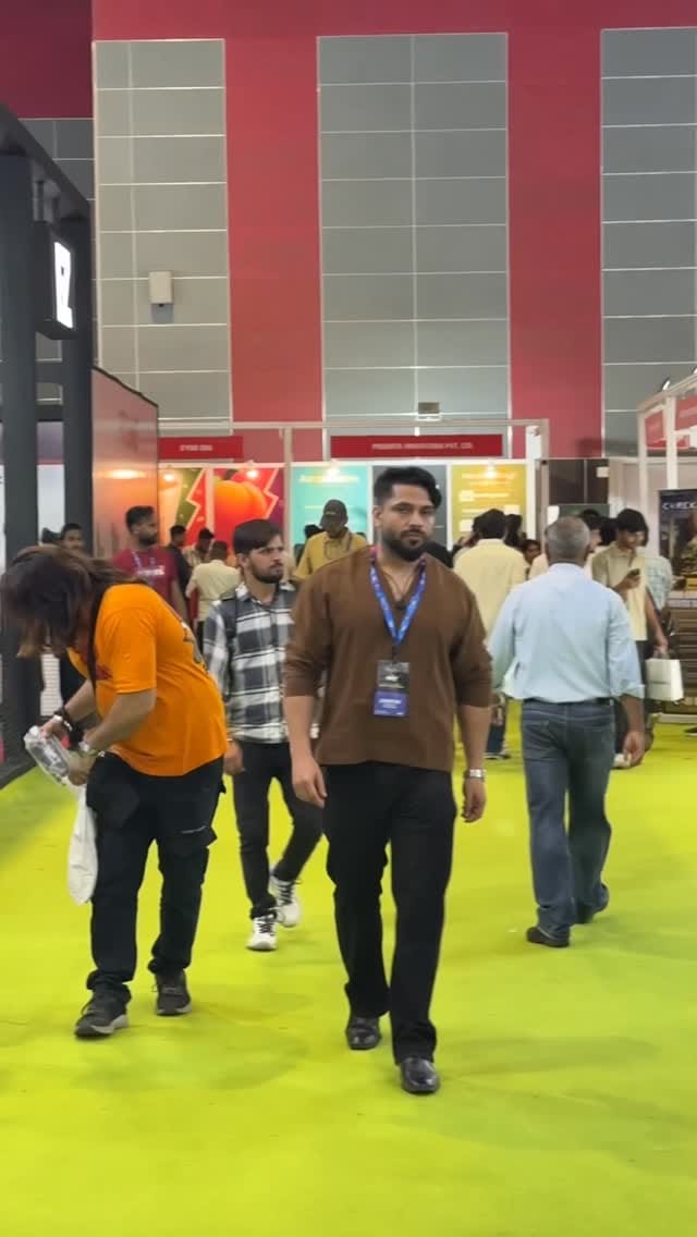 Post 6 by Sultan Ali on Instagram (video)