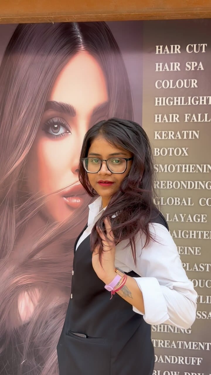 Post 9 by विष्णु सैनी,💇‍♀️🤝 on Instagram (video)
