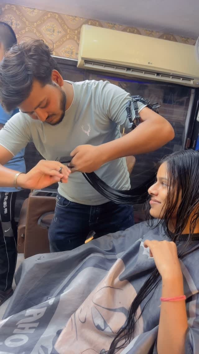 Post 8 by विष्णु सैनी,💇‍♀️🤝 on Instagram (video)