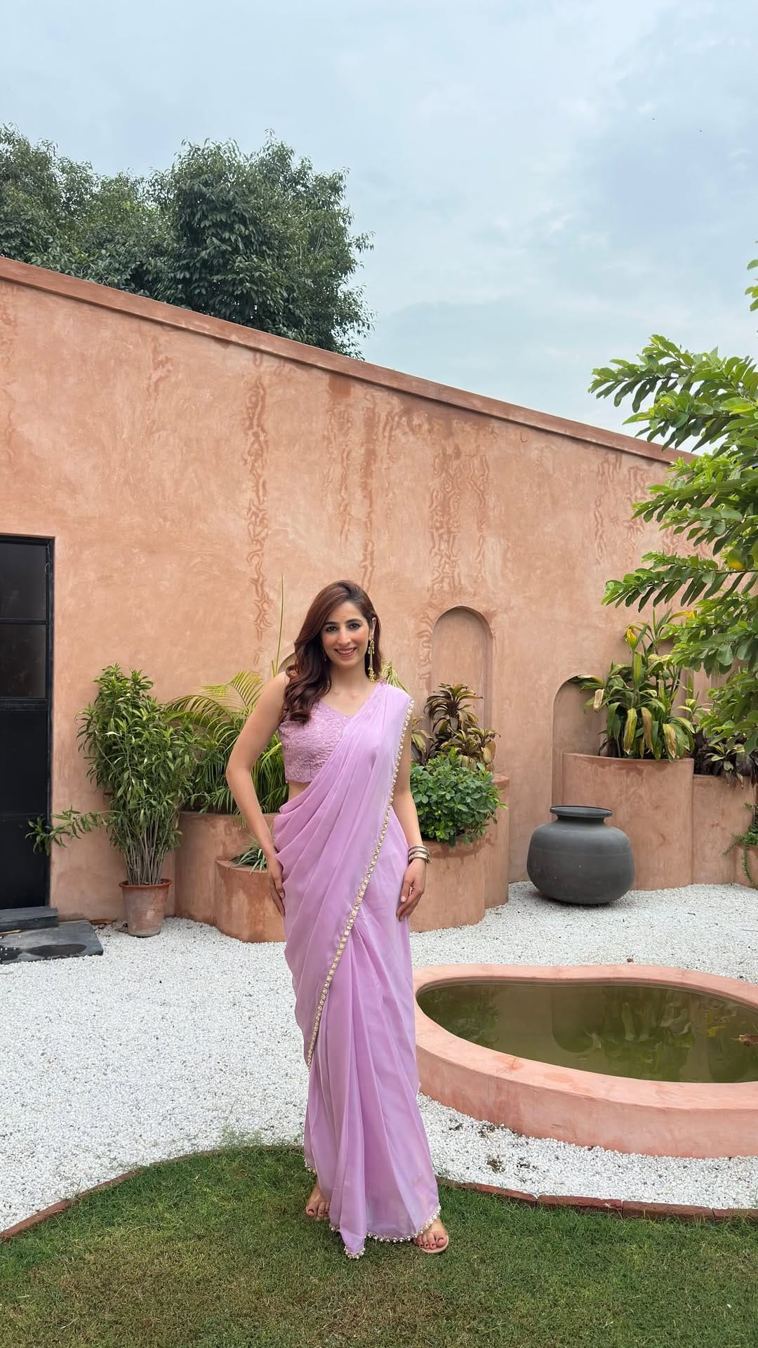 Post 2 by Shivangi Singh Rao on Instagram (video)