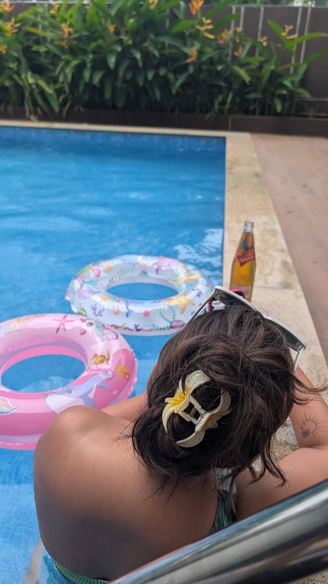 Post 2 by 𝐕𝐈𝐌𝐈 𝐏𝐔𝐍𝐉𝐀𝐁𝐈 | FASHION BEAUTY LIFESTYLE on Instagram (video)