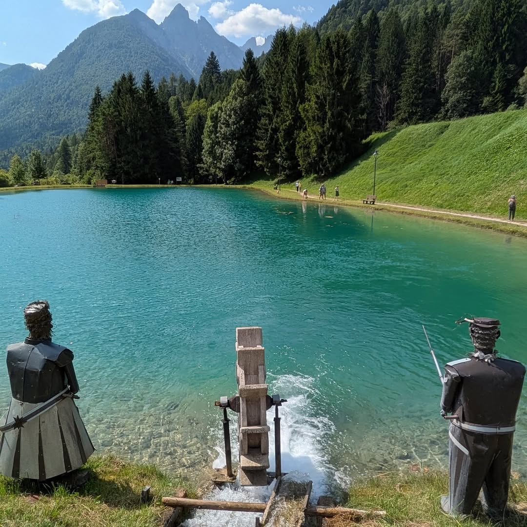 Post 6 by Stefano La Rosa on Instagram (image)