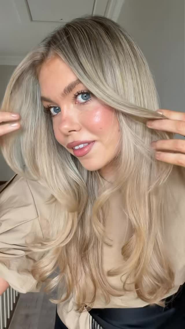 Post 4 by @foxy_hair_studio on Instagram (video)
