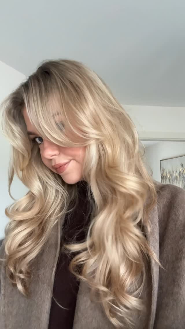 Post 7 by @foxy_hair_studio on Instagram (video)
