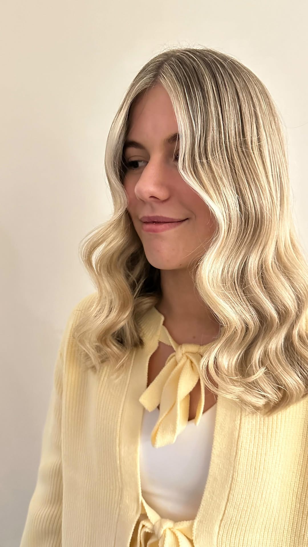 Post 5 by @foxy_hair_studio on Instagram (video)