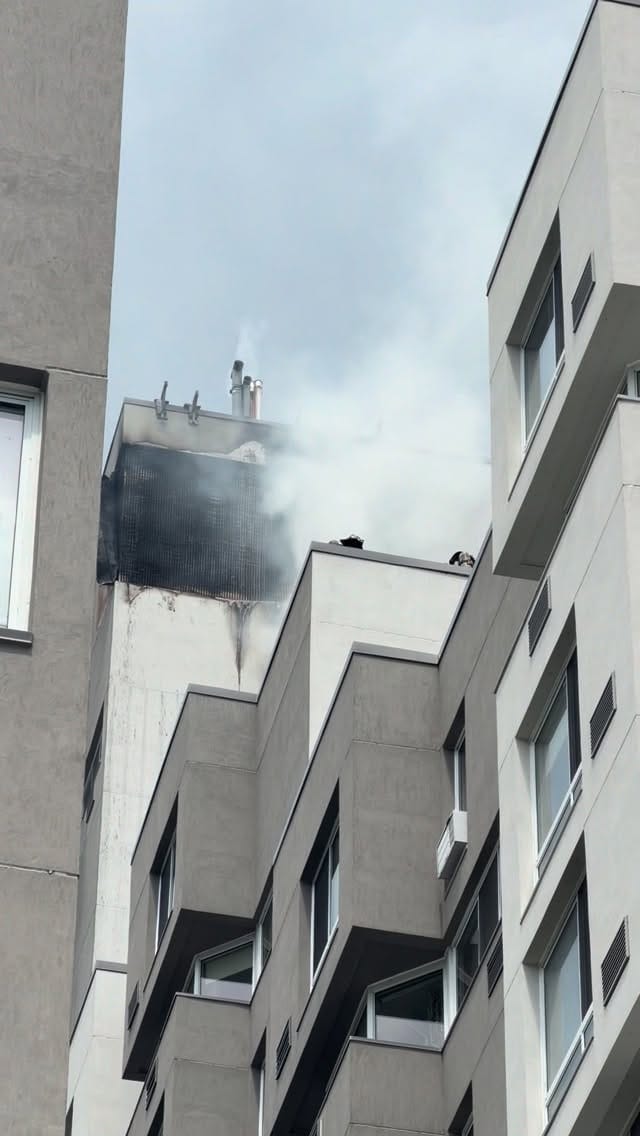 Post 1 by FDNY Photos on Instagram (video)