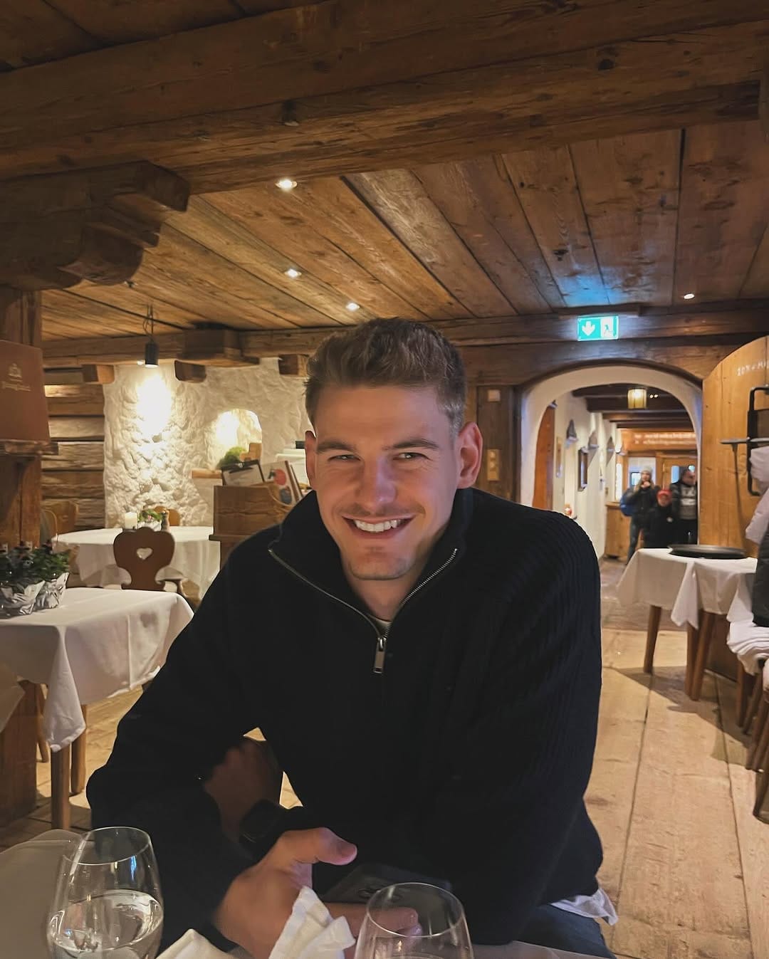 Post 6 by Jonas Brendieck on Instagram (image)