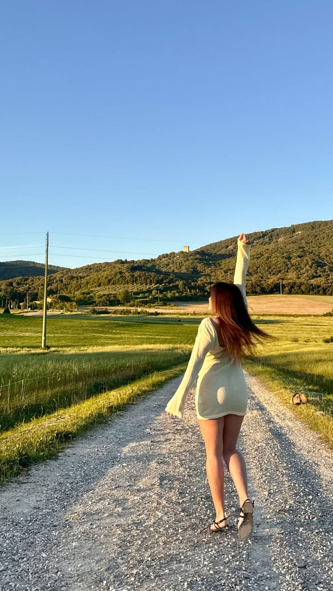 Post 8 by ISABELLA 🐻 on Instagram (video)