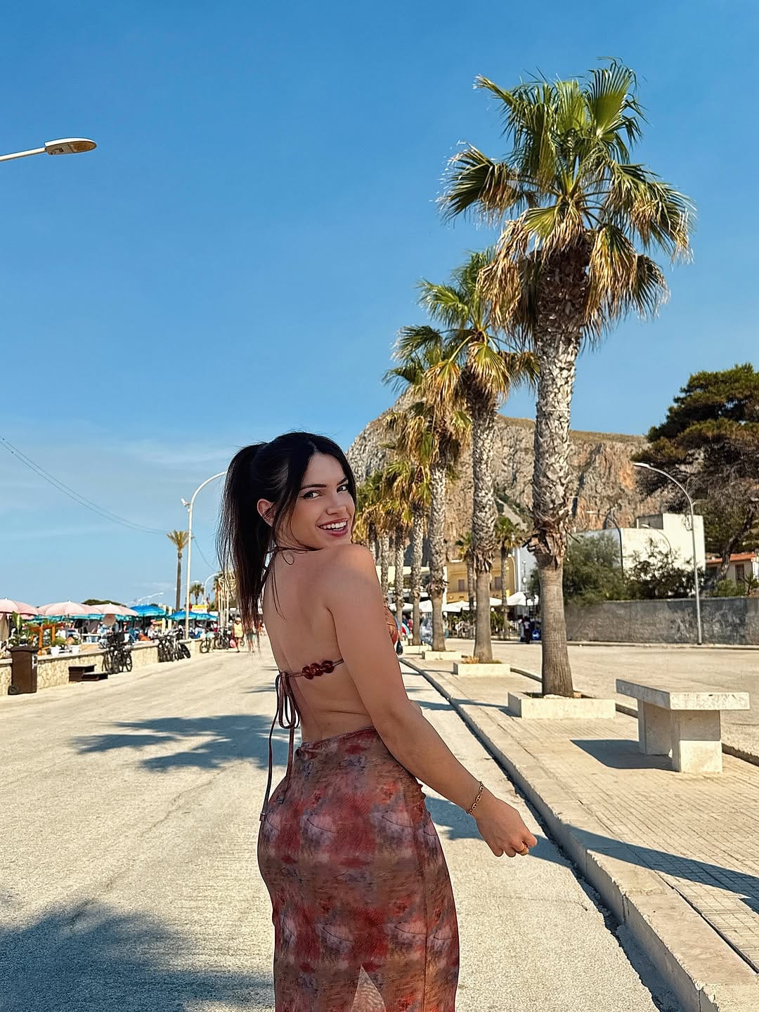Post 1 by ISABELLA 🐻 on Instagram (carousel)
