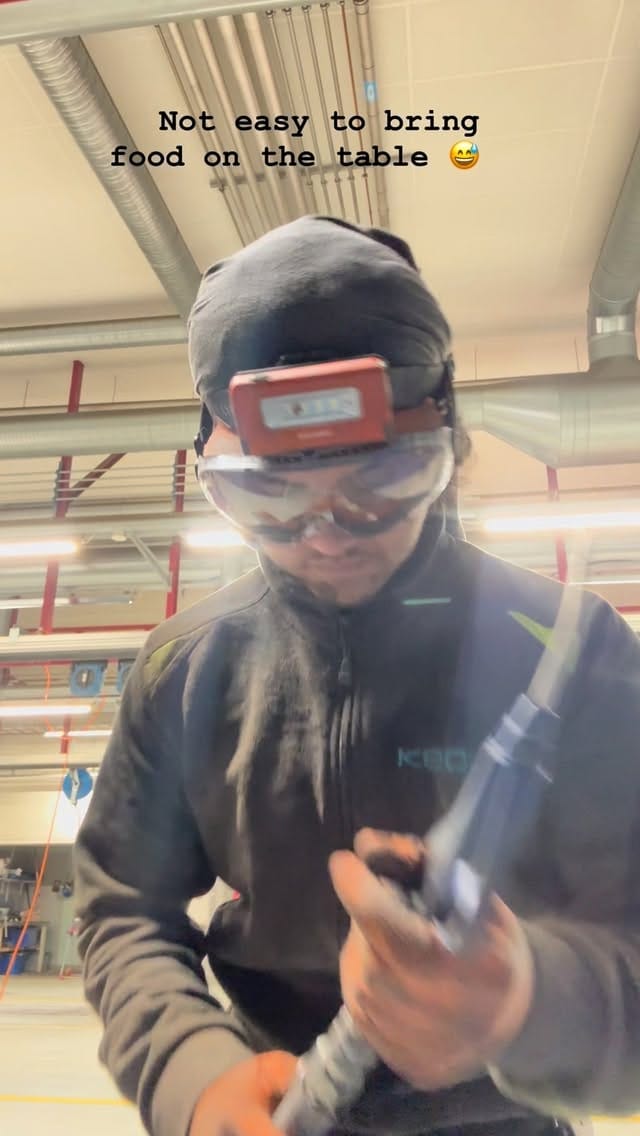 Post 1 by Zabi on Instagram (video)