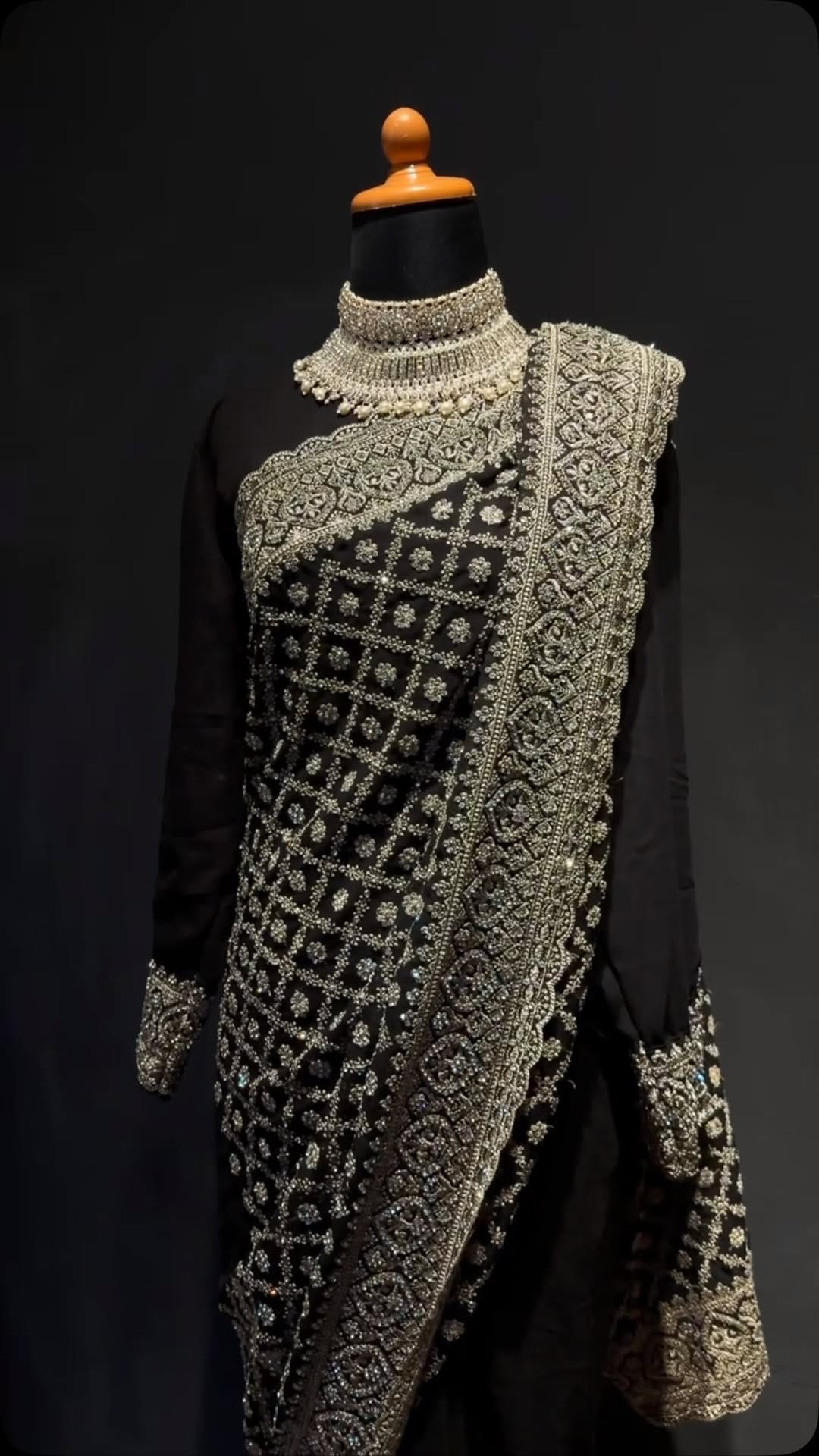 Post 1 by Nur balqish on Instagram (video)