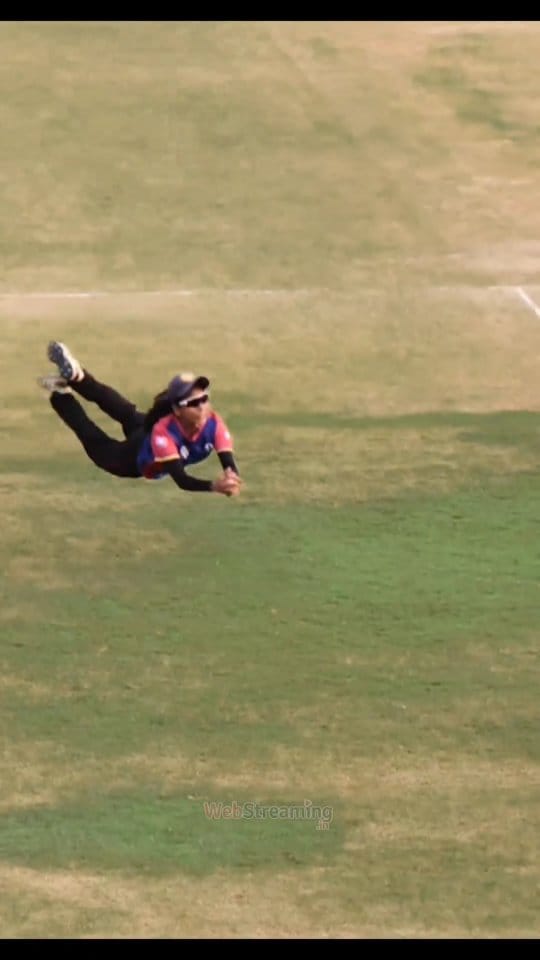 Post 8 by Aleena Surendran on Instagram (video)