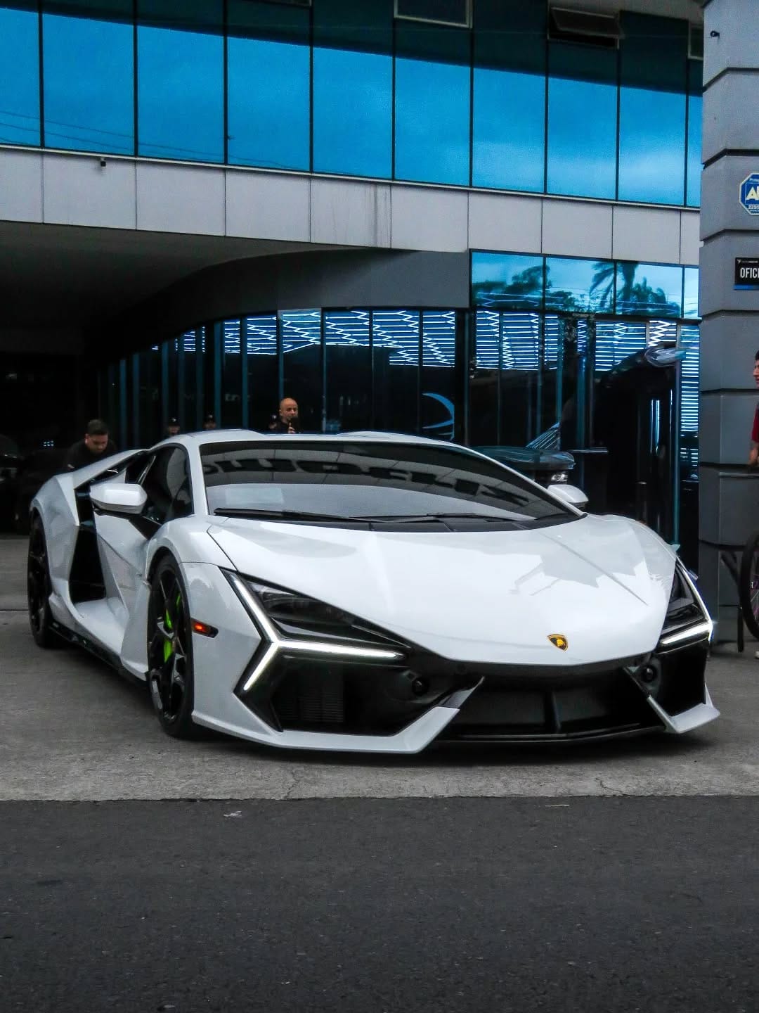 Post 8 by @506_autoscr on Instagram (carousel)