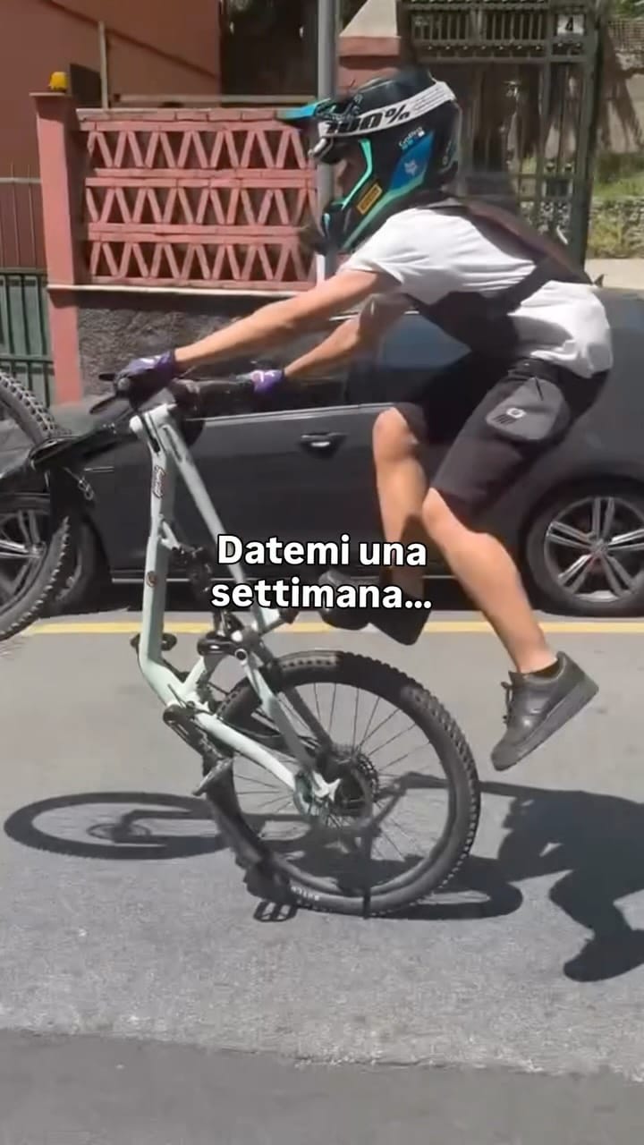 Post 7 by Mattia recanatini ✪ on Instagram (video)