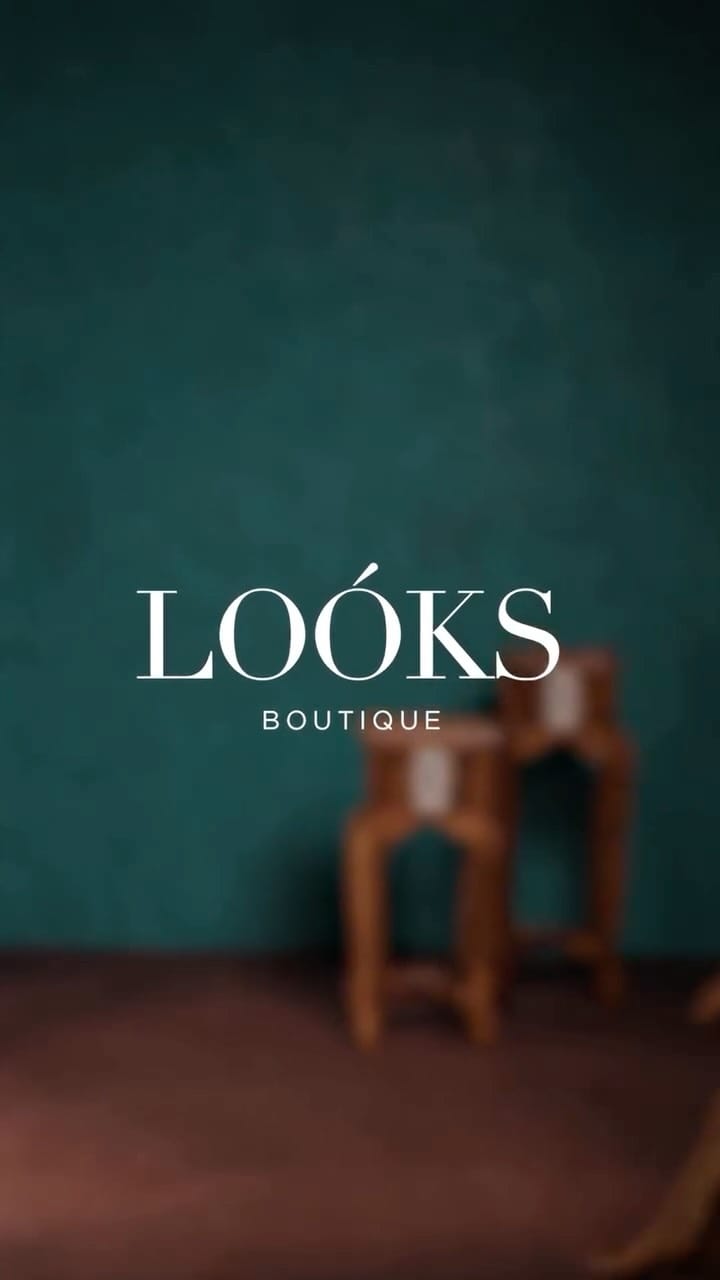 Post 4 by Look's Boutique on Instagram (video)