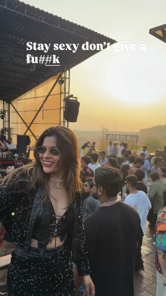 Post 2 by Shipra Tiwari on Instagram (video)