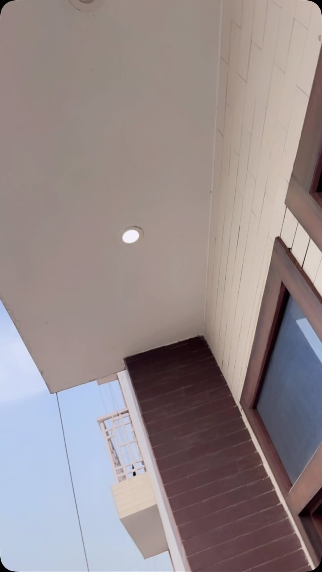 Post 5 by amisha rai on Instagram (video)