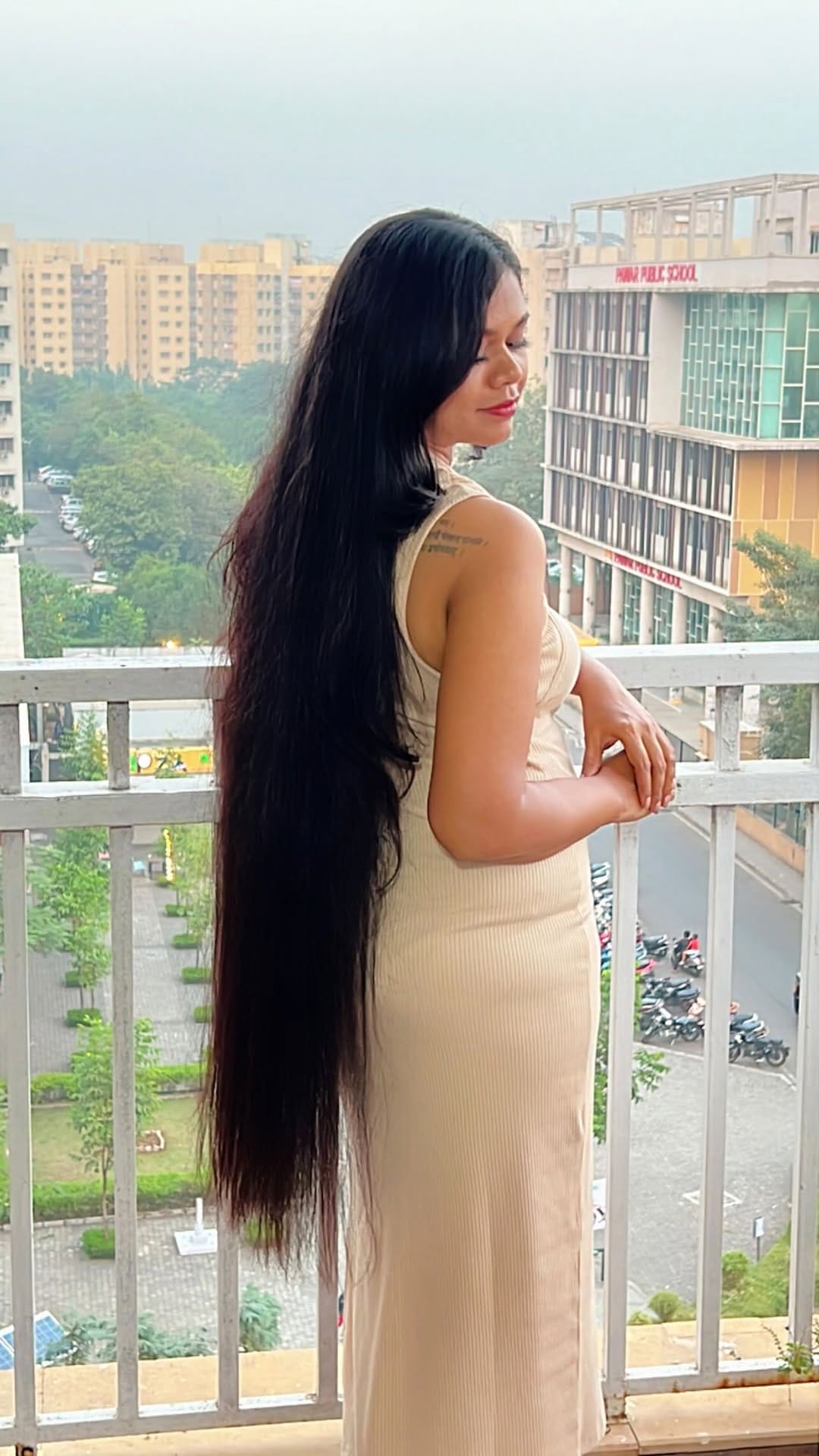 Post 3 by Sushmita Singh on Instagram (video)
