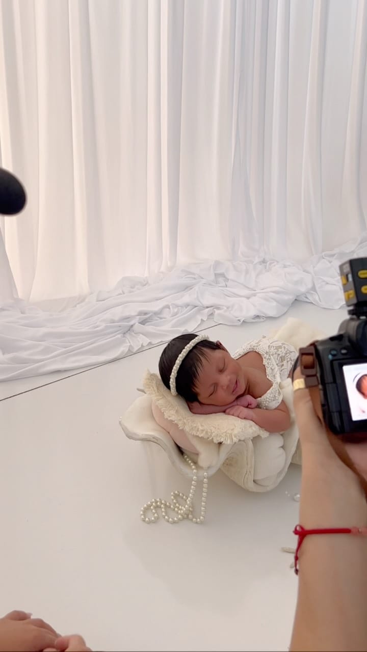 Post 1 by Portrait Photographer 📸 Alfrelina DeLuna on Instagram (video)