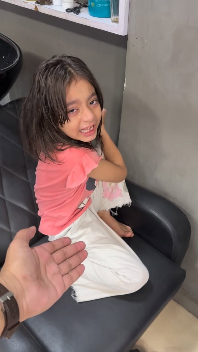 Post 8 by Hair hub salon | Top Unisex Salon Byculla,mumbai on Instagram (video)