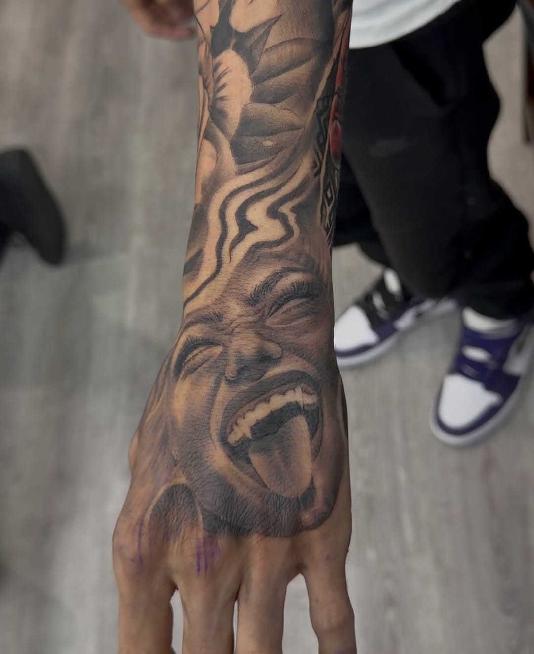 Post 9 by ZAYE GUAPO🐝 on Instagram (carousel)