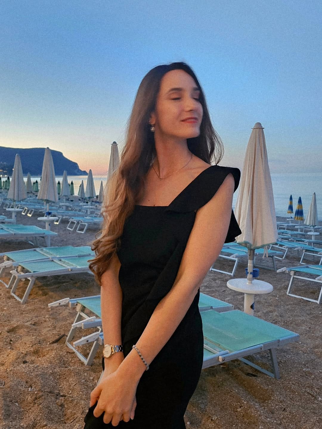 Post 4 by 𝓐𝓵𝓮𝓼𝓼𝓪𝓷𝓭𝓻𝓪 🦋 on Instagram (image)