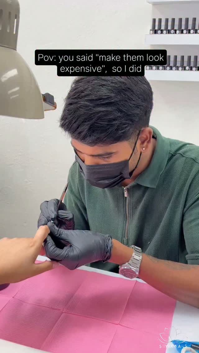 Post 6 by Shyex Nails on Instagram (video)