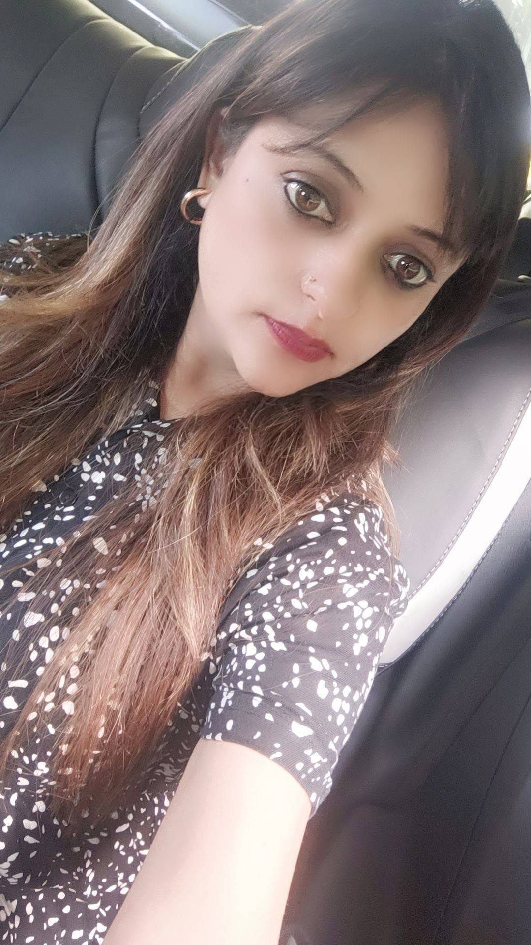Post 7 by Ankita Bhandari🧿 on Instagram (video)