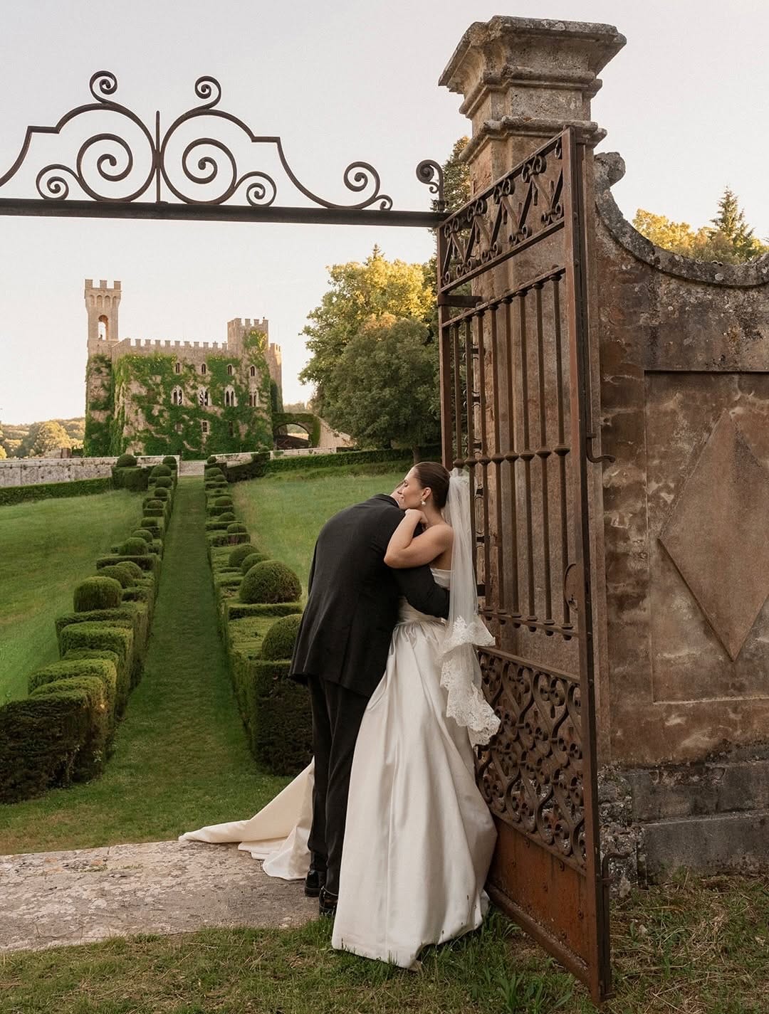 Post 3 by Daniele Torella | Wedding Photographer Italy on Instagram (carousel)