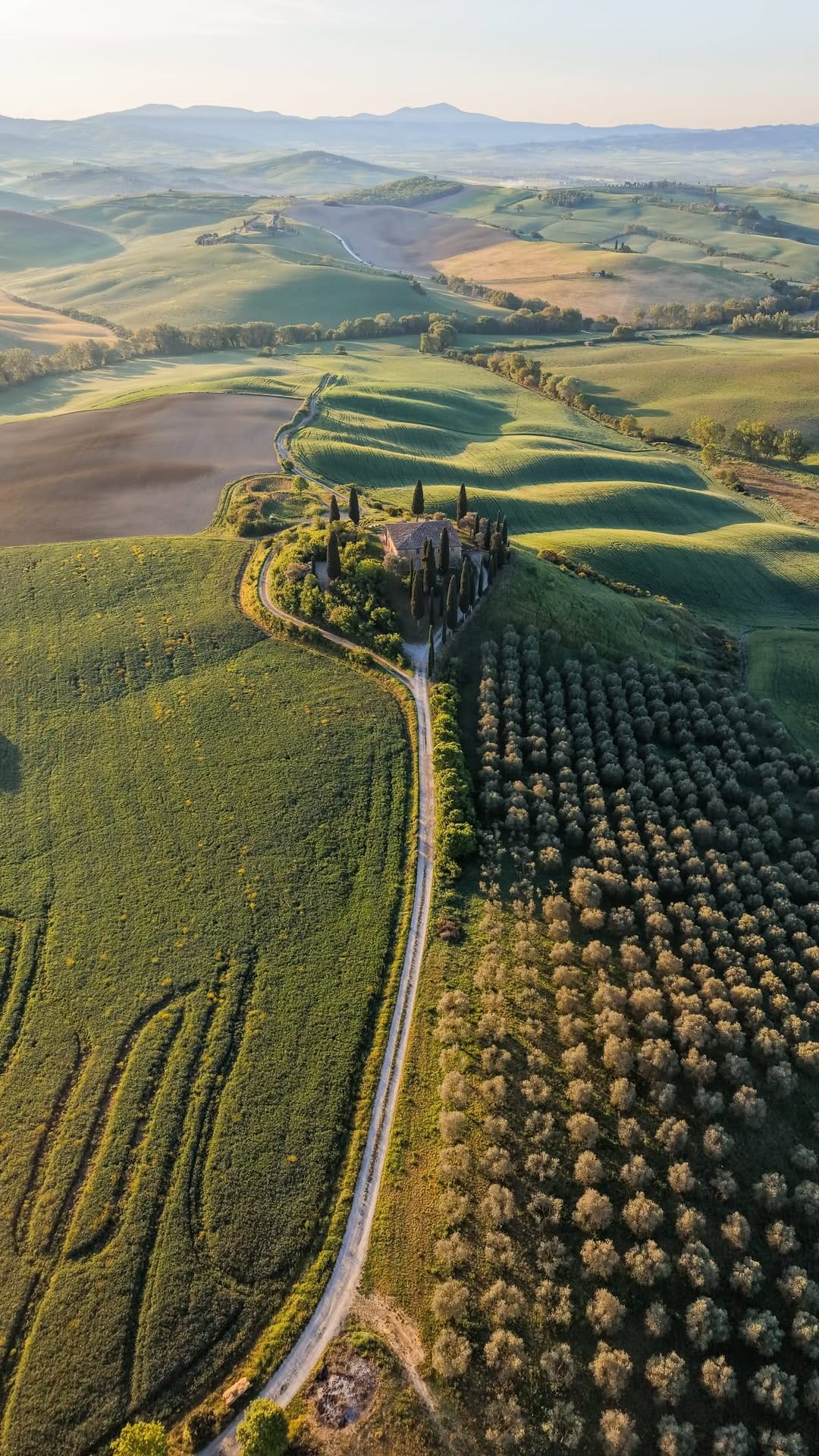 Post 6 by Giuseppe Re | Cinematic Drone & Travel on Instagram (video)