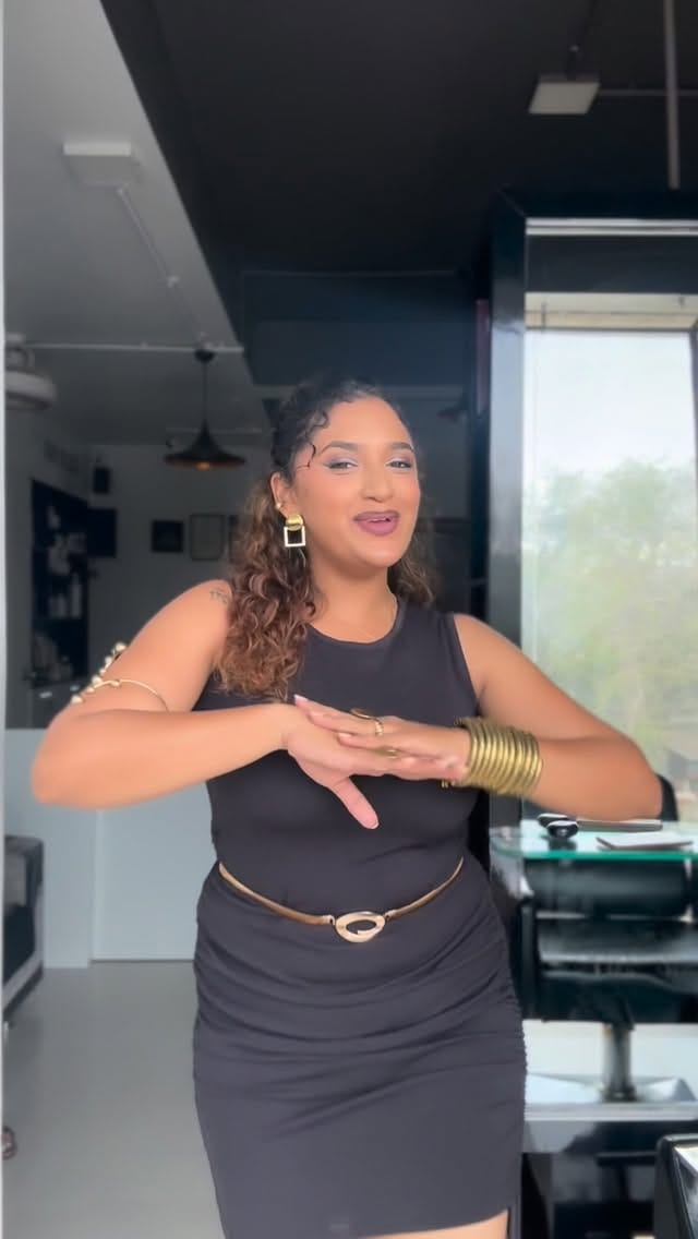 Post 6 by MAHEK | MAKEUP ARTIST | on Instagram (video)