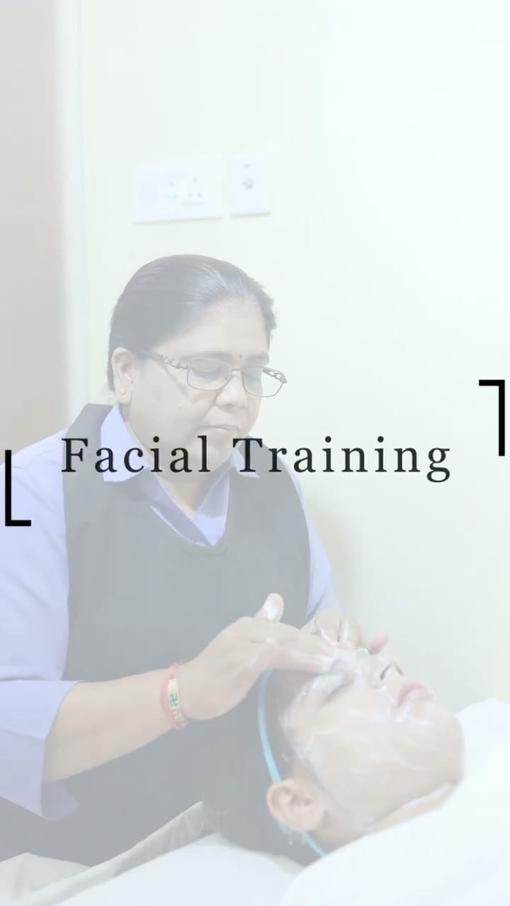Post 10 by Meenakshi's Salons & Academy on Instagram (video)