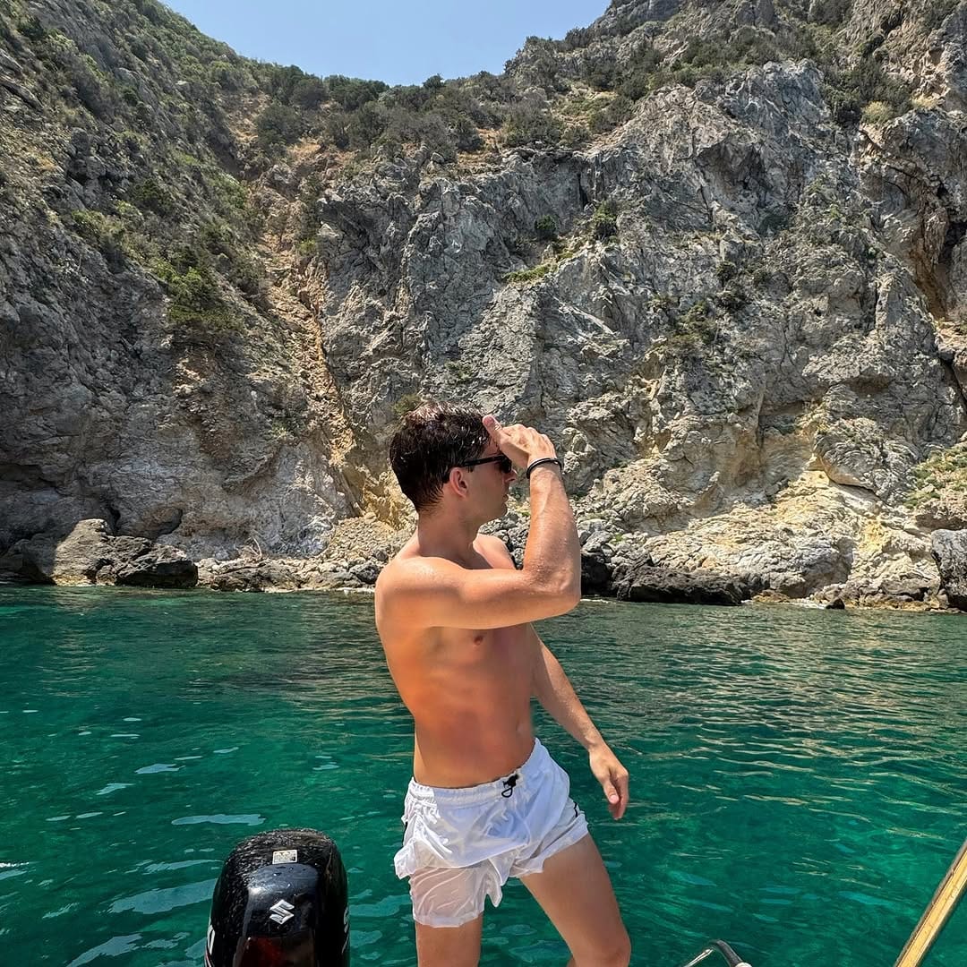 Post 3 by Gianluca D'angelo ✹ on Instagram (carousel)