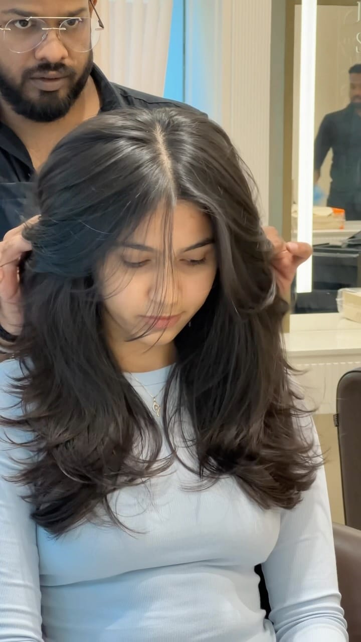 Post 5 by Apple Unisex Salon on Instagram (video)