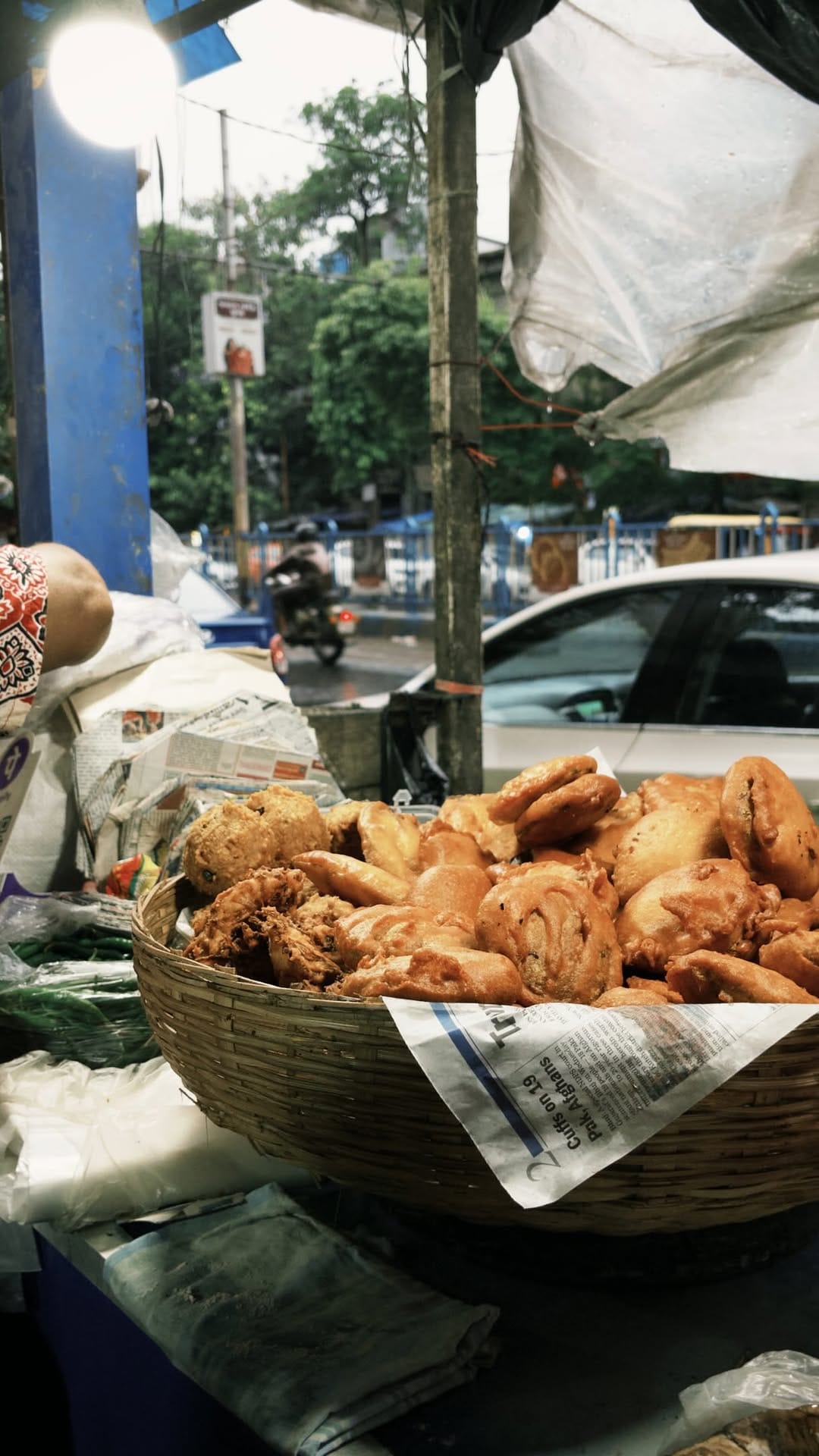 Post 5 by Poulomi Ghorai | Food Blogger on Instagram (video)