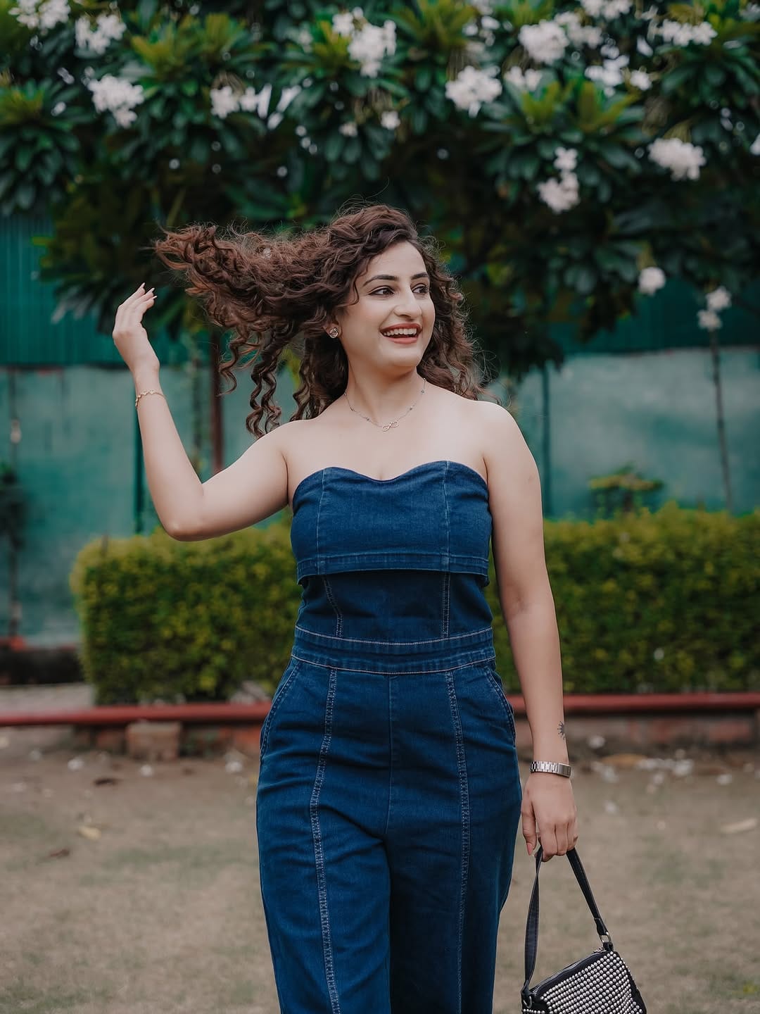 Post 8 by 🇮🇳Sakshi Jain🧿🌺 on Instagram (carousel)