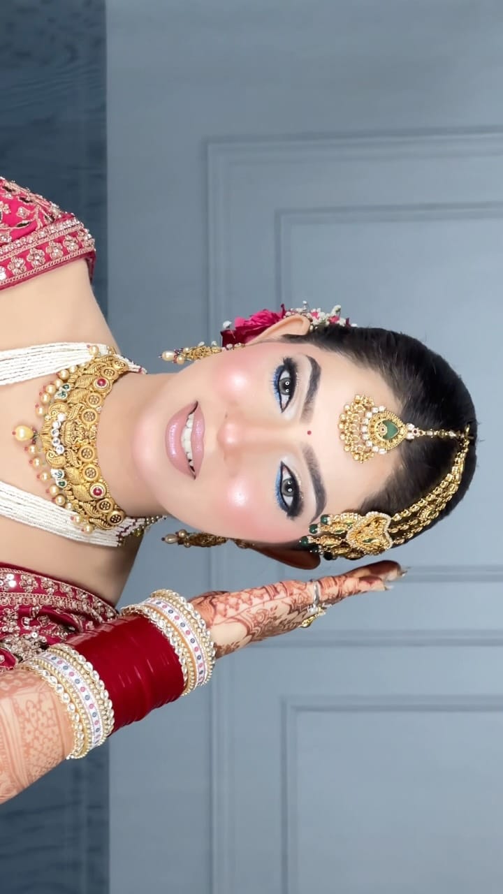 Post 3 by PALLAVI  NARULA on Instagram (video)