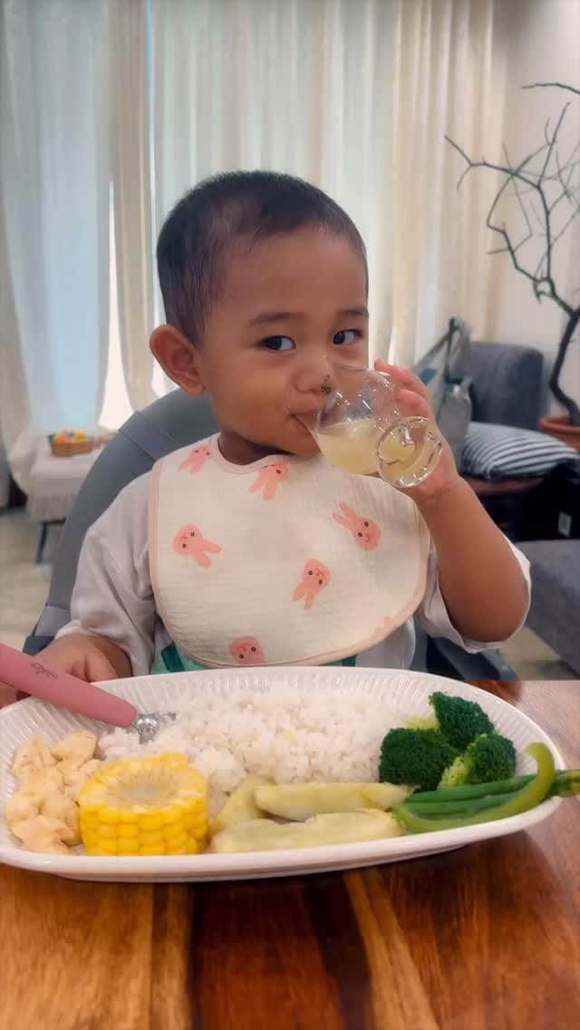 Post 4 by Aien Jamir➖Fashion&I➖since2009 on Instagram (video)