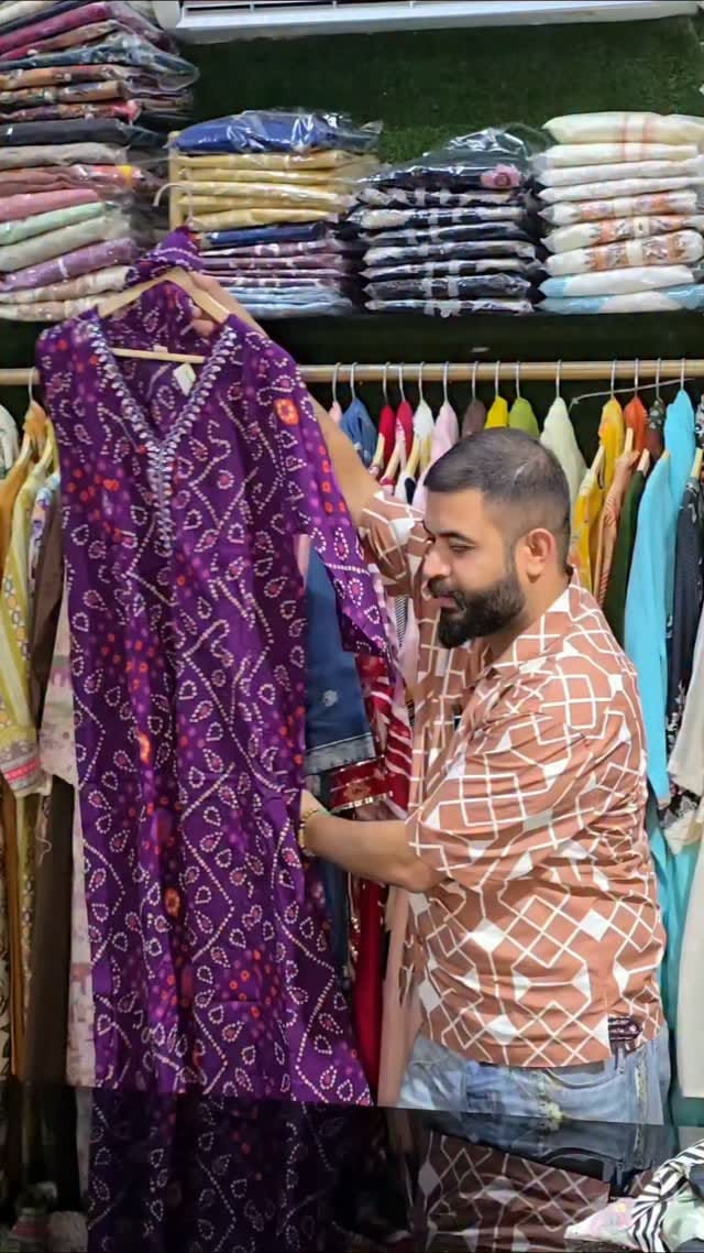 Post 4 by The Stylish Secrets on Instagram (video)