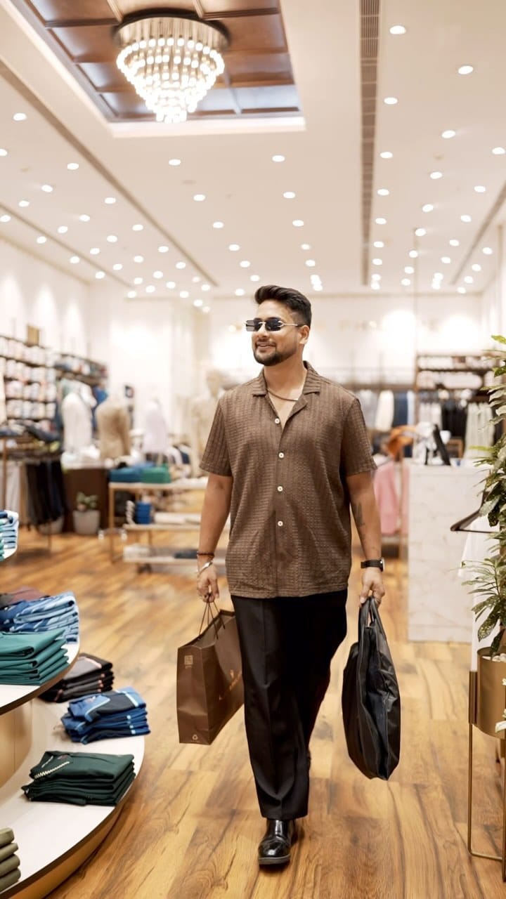 Post 9 by Ayush Srivastav on Instagram (video)