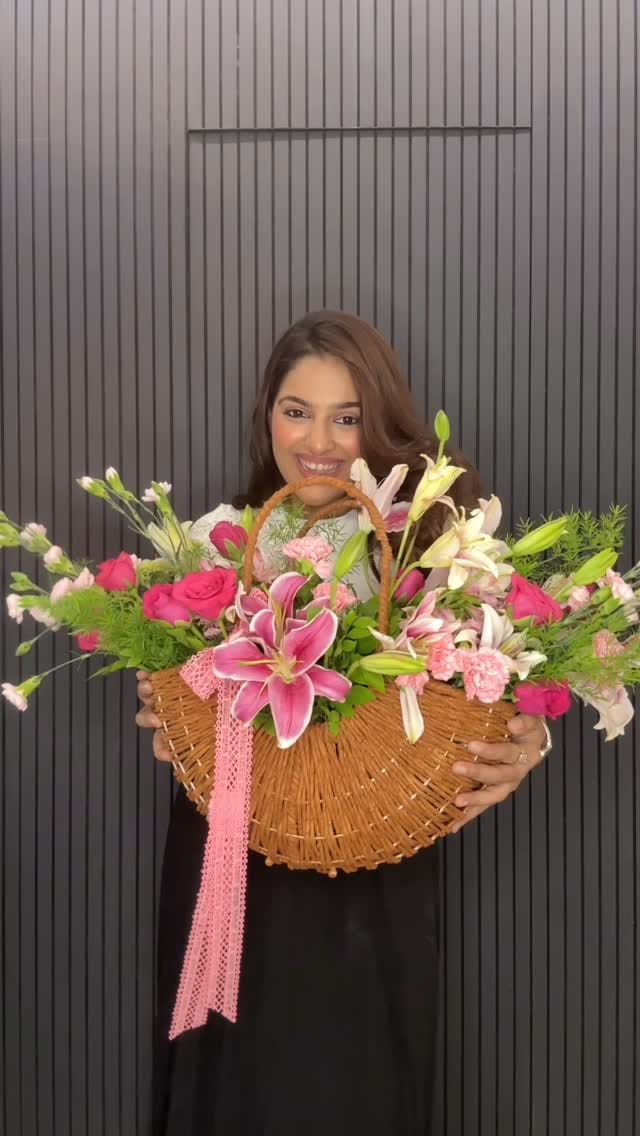 Post 9 by Pooja Khemani on Instagram (video)