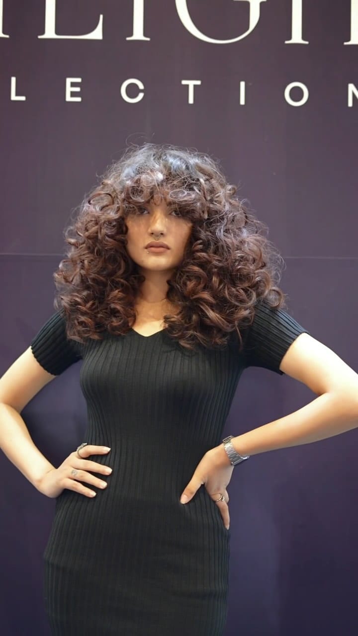 Post 10 by Anchal Tomar on Instagram (video)