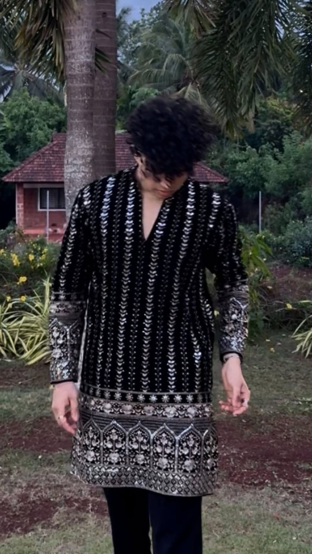 Post 8 by Shammaz on Instagram (video)